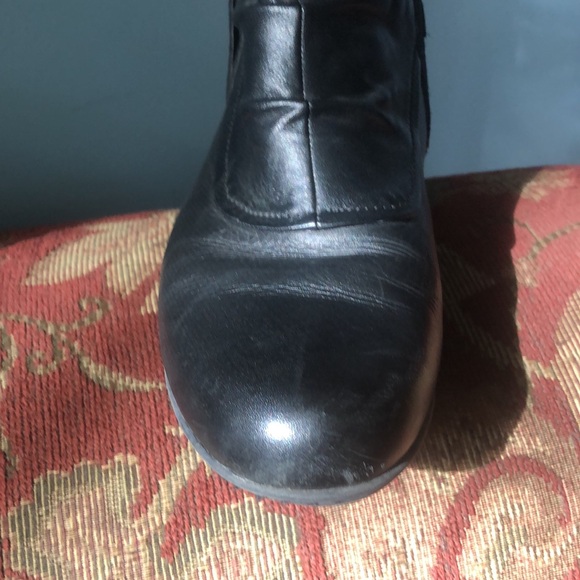 10 wide black half boot. Leather. - Picture 4 of 11